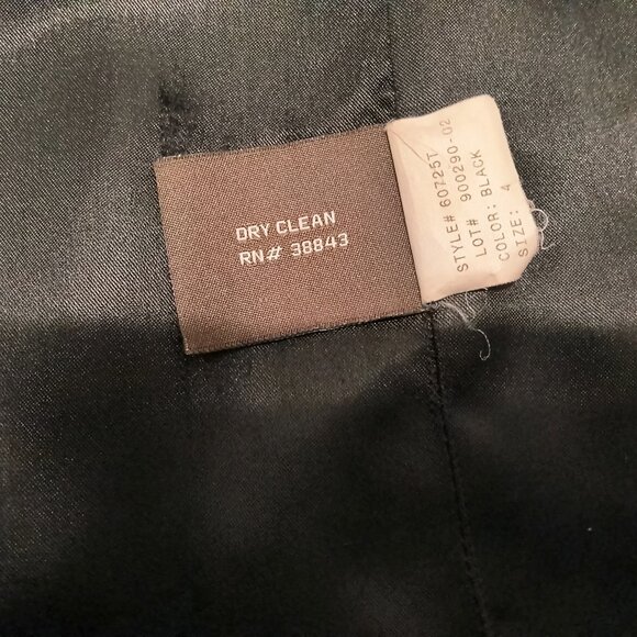 TAHARI  Womens Black Coat Hidden buttons Size 4 - Picture 7 of 9